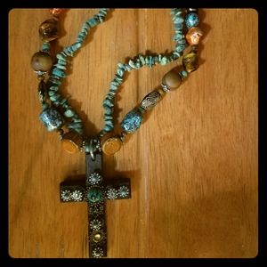 💗💗Nwot Handcrafted Cross with glass pearls.♥️♥️